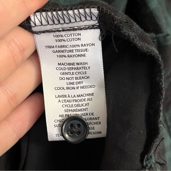 Women's Beach Lunch Lounge Green & Black Plaid Button Down Shirt - Picture 8 of 8